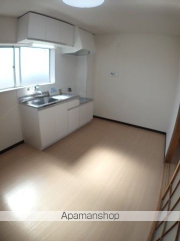 L collection関屋田町の内装写真