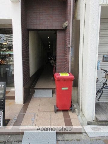 シャトー寿の玄関写真