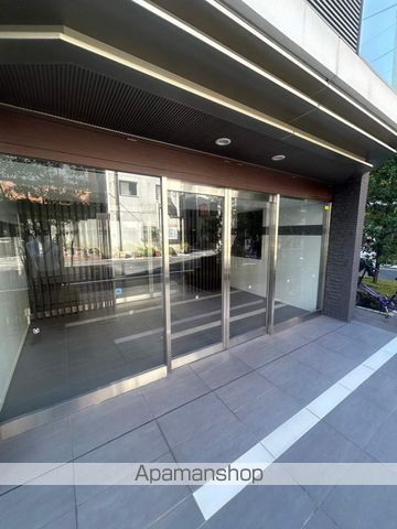 パークハビオ上野3丁目の玄関写真