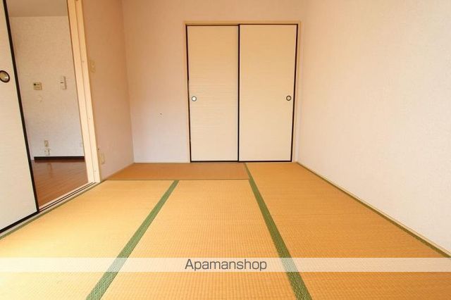 フォブール中津の内装写真