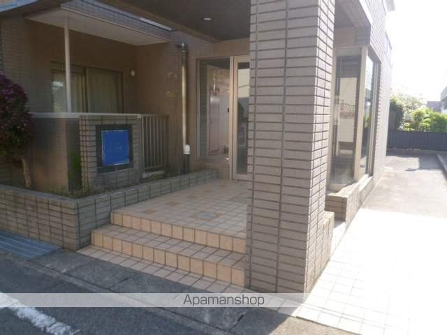 パークサイド三好ヶ丘の玄関写真