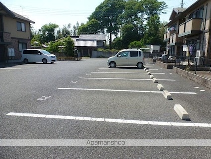 プリムローズ　ＡＢＣ[2LDK/55.44m2]の駐車場2