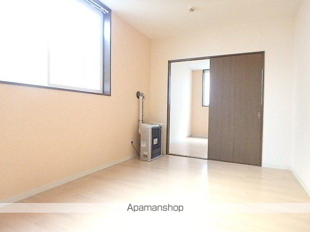 シャネル栄町弐番館の内装写真