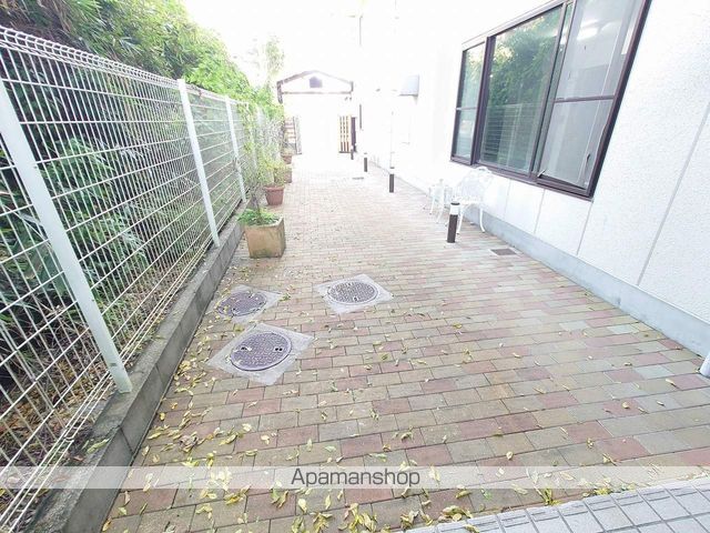 ヴィラフェザントの玄関写真