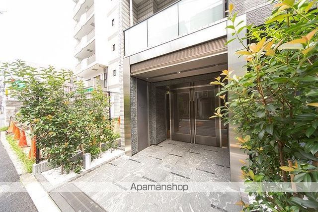エスジーコート大塚駅前の玄関写真
