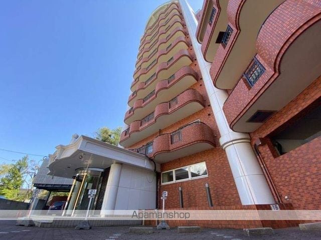 ロイヤルシティ弐番館青柳の外観写真