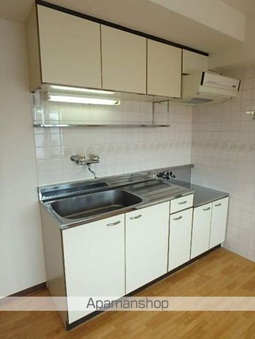三進栄通マンションの内装写真