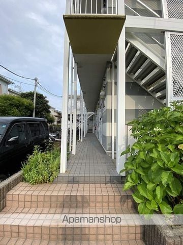 レオパレスメルベーユ湘南Aの玄関写真