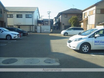 和歌山県和歌山市松江東２丁目[2LDK/67.11m2]の駐車場5
