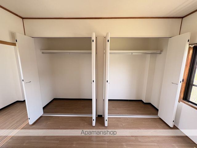 私市ロイヤルマンションの内装写真