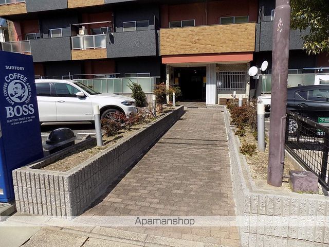 佃マンションの玄関写真