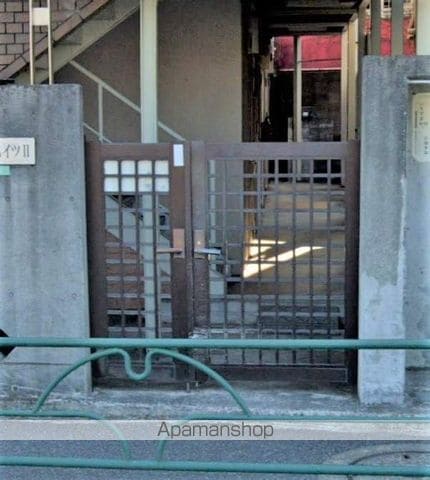 アーサーハイツIIの玄関写真