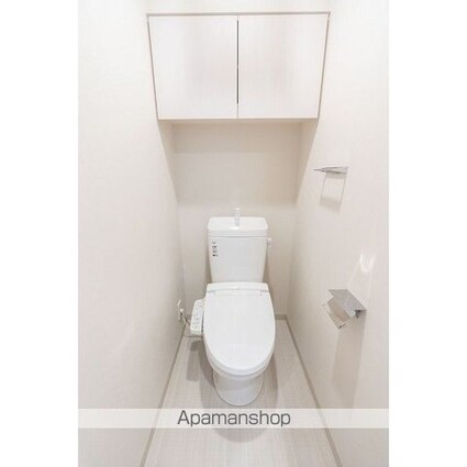 市谷台町坂フロント[1K/25.02m2]のトイレ