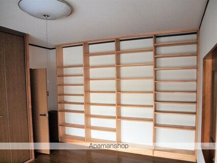 プメハナ[7DK/246.7m2]の内装