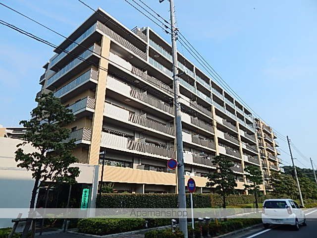 東大和市桜が丘のマンションの外観1