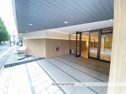 Ｌａ　Ｄｏｕｃｅｕｒ榴ヶ岡[1R/36.63m2]のエントランス3