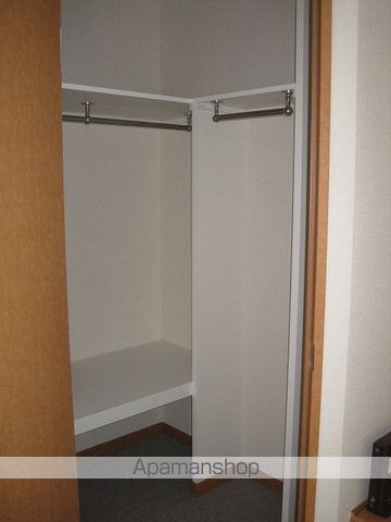 レオパレスルーツ リミテッドの内装写真