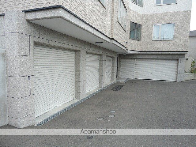 PRIVE栄通の外観写真
