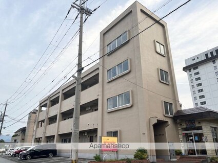 ビラ・レークサイド[1LDK/53m2]の外観2