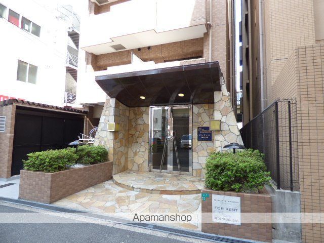 プレサンス新大阪の外観写真