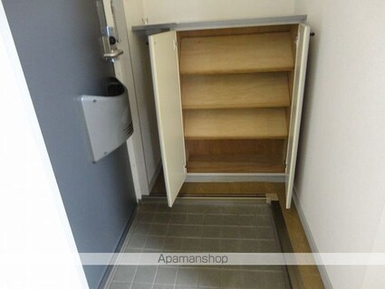 サンビレッジ一ツ橋　Ｂ棟[3DK/65m2]の玄関