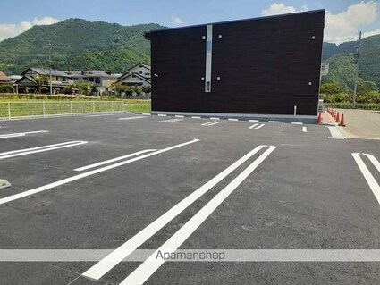メゾン　ボナール[1LDK/50.03m2]の駐車場