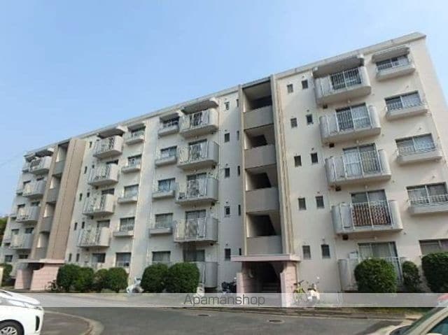 野間台住宅8棟の外観写真