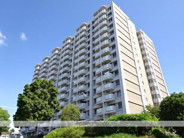 ビレッジハウス泉北栂タワー1号棟の外観写真