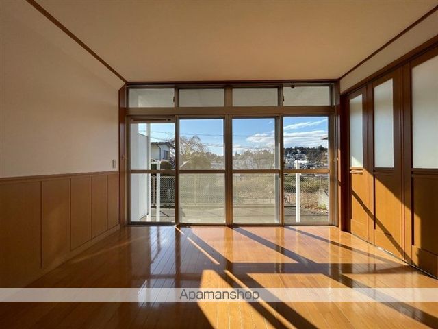 荒巻ハイツA棟の内装写真
