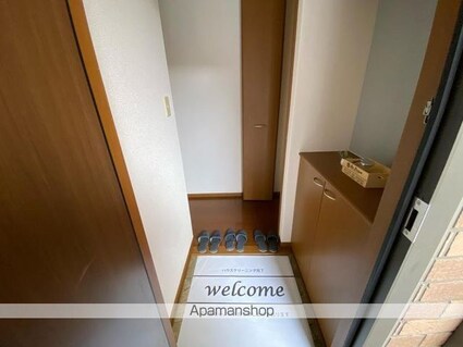 リジェール東山崎　Ａ・Ｂ[2DK/55.44m2]の玄関