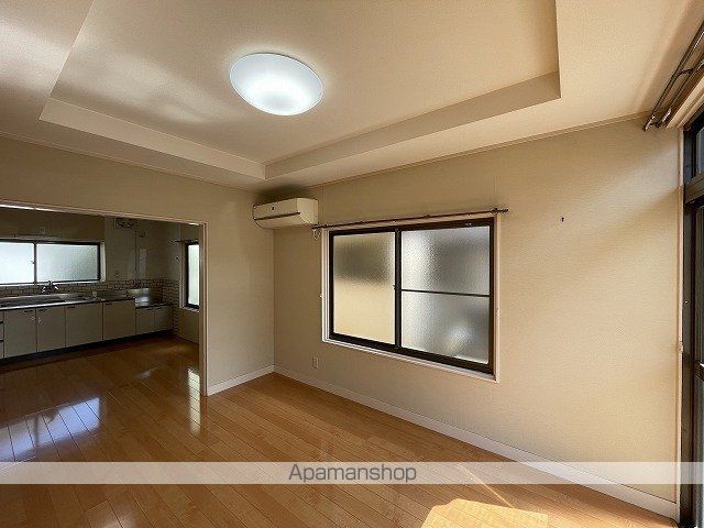 小坂4丁目戸建借家の内装写真