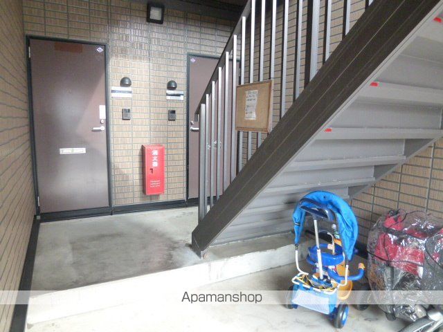 アダマンテピノの玄関写真