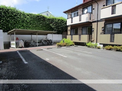 メゾン・ド・ファミール　Ｂ[3DK/52.99m2]の駐車場