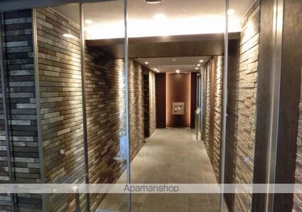 パークアクシス市谷加賀町[2SLDK/70.14m2]のエントランス