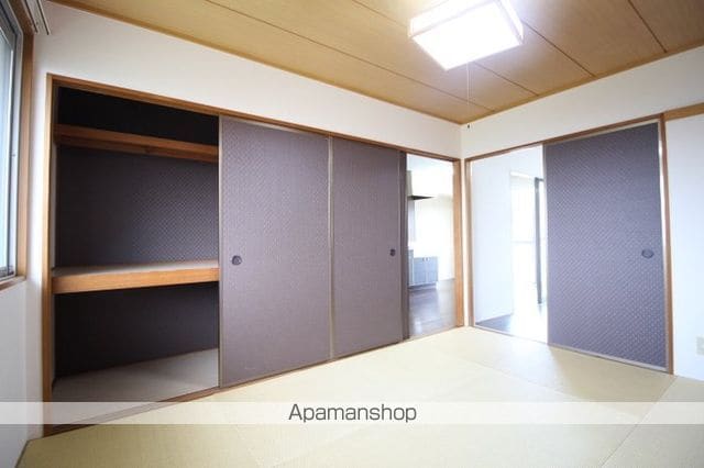 アメニティー八浜 A棟の内装写真