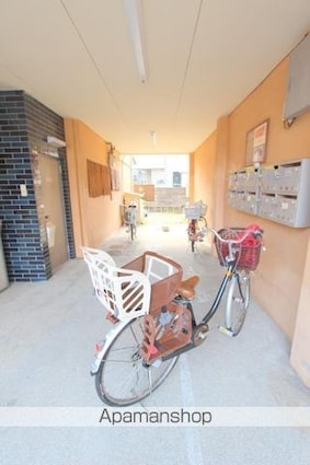 グリーンヒルズ宮脇[1DK/18m2]の共用部4