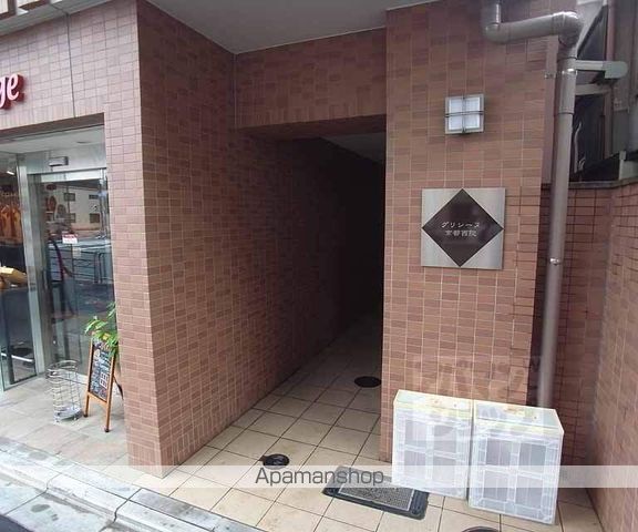 グリシーヌ京都西院の玄関写真