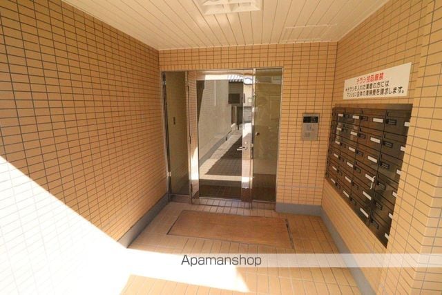 第3中西マンションの玄関写真