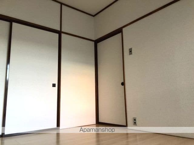 メゾン倉前の内装写真
