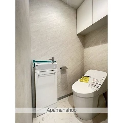 コンフォリア・リヴ文京護国寺[2LDK/55.94m2]のトイレ