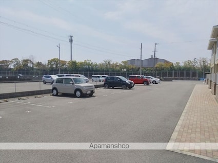 シャーメゾン狐島[1LDK/43.05m2]の駐車場3