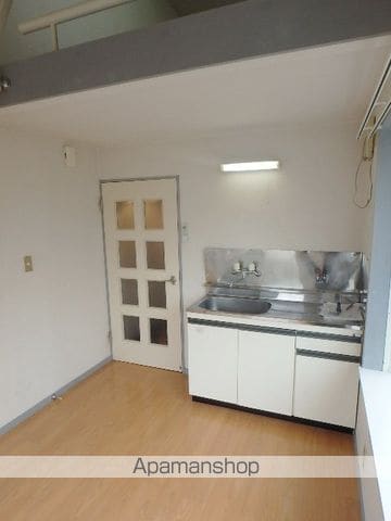 メゾンロワール皇山町の内装写真