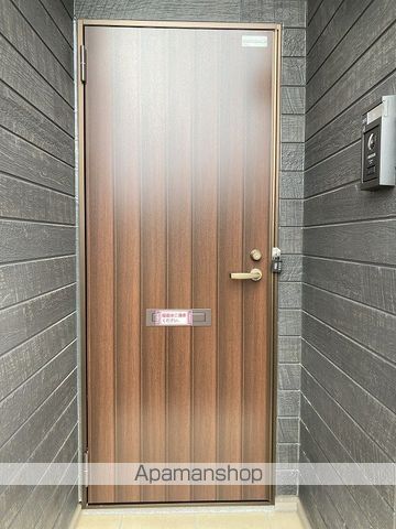 MAISON DE YK IIIの玄関写真