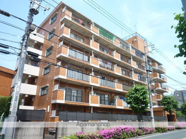 長瀬第三マンションの外観写真
