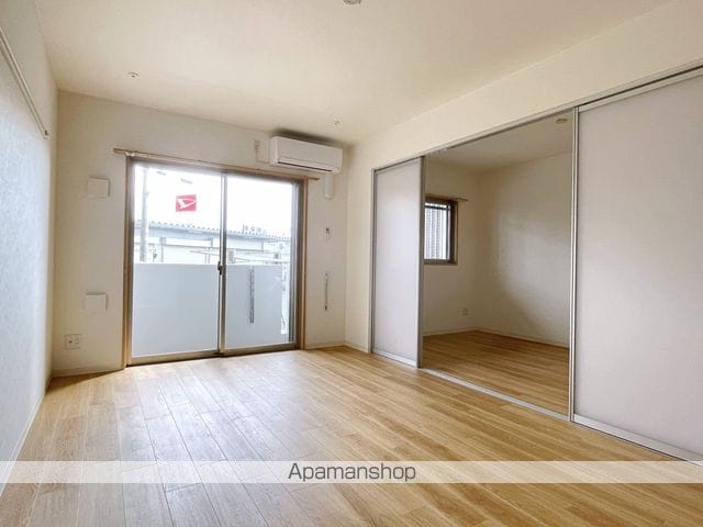 LA CRESITAの内装写真