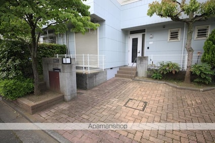 ブリージングタウン百草園Ｄ－１号棟[3LDK/81.28m2]の共用部3