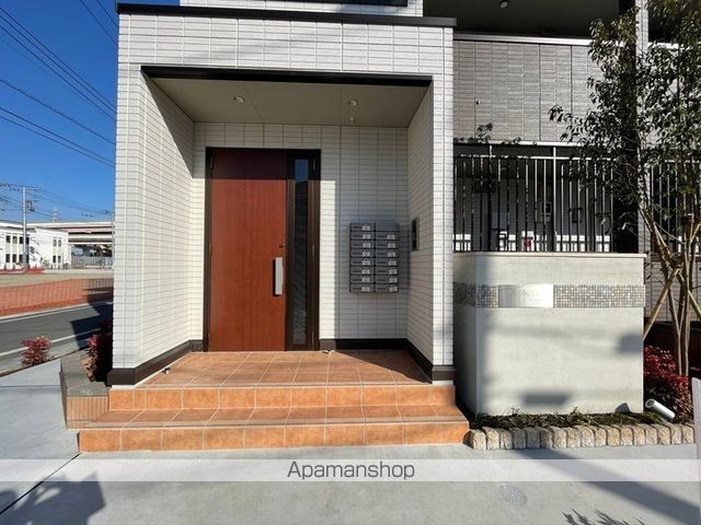 ARK BLISS六町の玄関写真