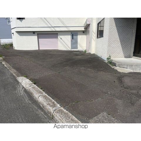 北見市 2階建 築56年の外観写真