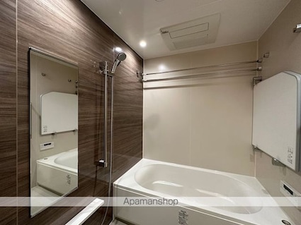 白金ザ・スカイ[2LDK/84.29m2]のバス