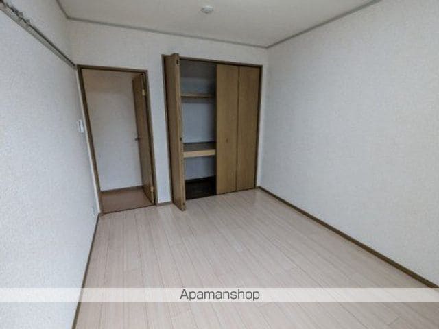 ウォーター・シールド Aの内装写真